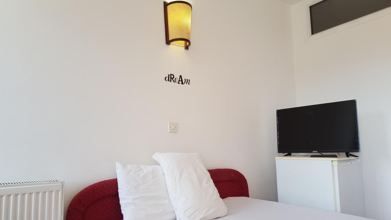 Art Theatre Caffe Hotel Struga Buitenkant foto