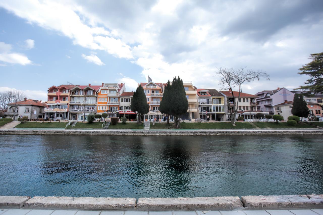 Art Theatre Caffe Hotel Struga Buitenkant foto